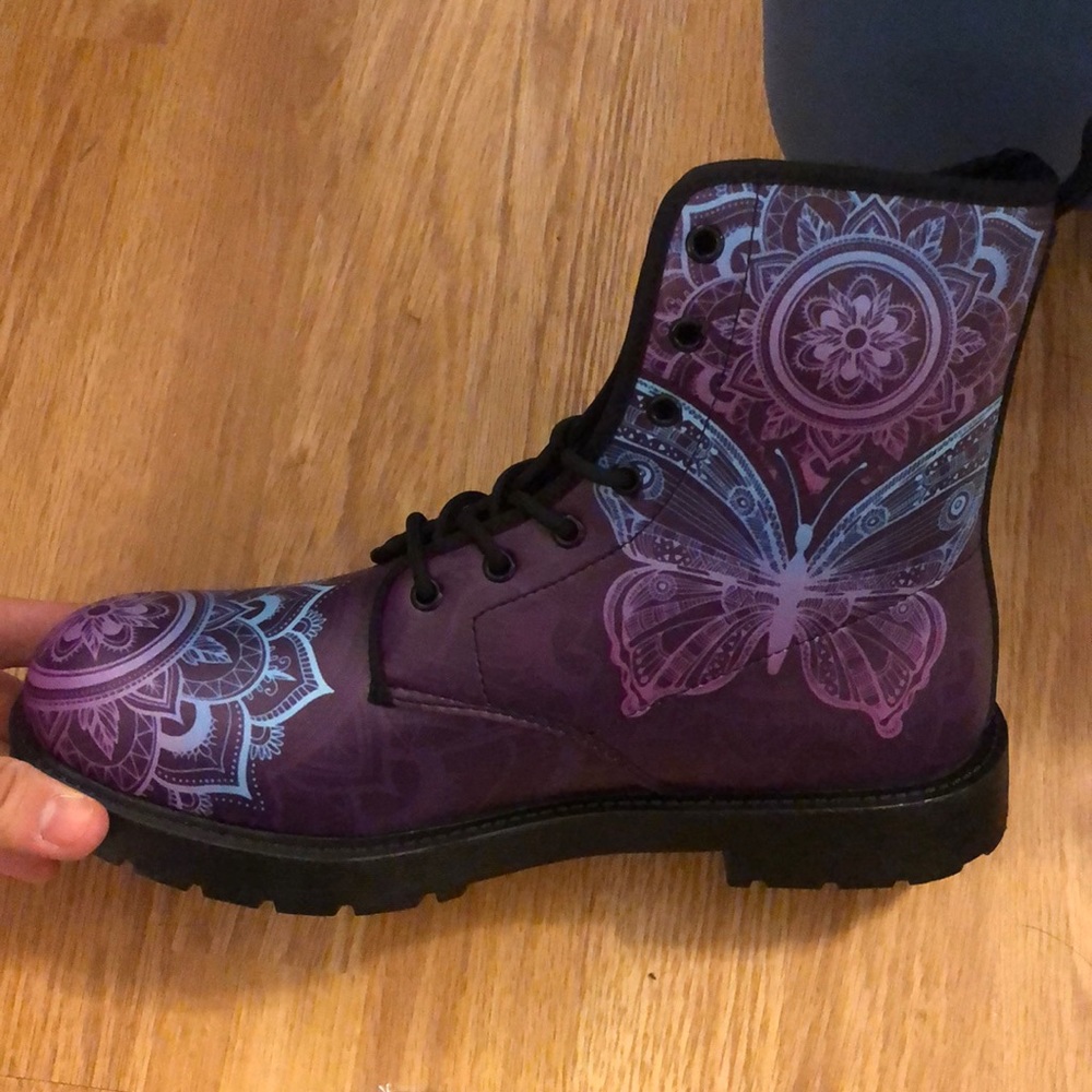 Butterfly boots